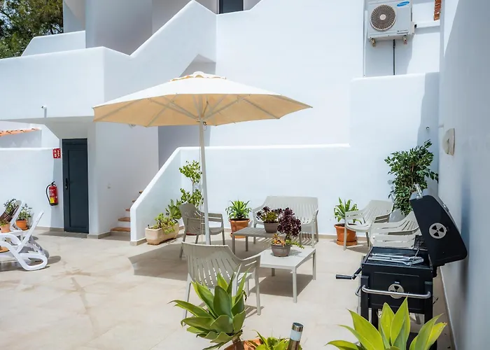 White Suites 2