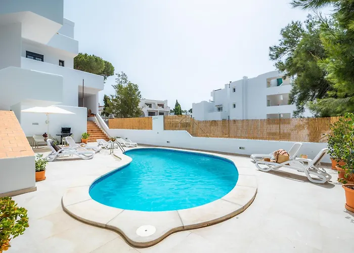 White Suites 2